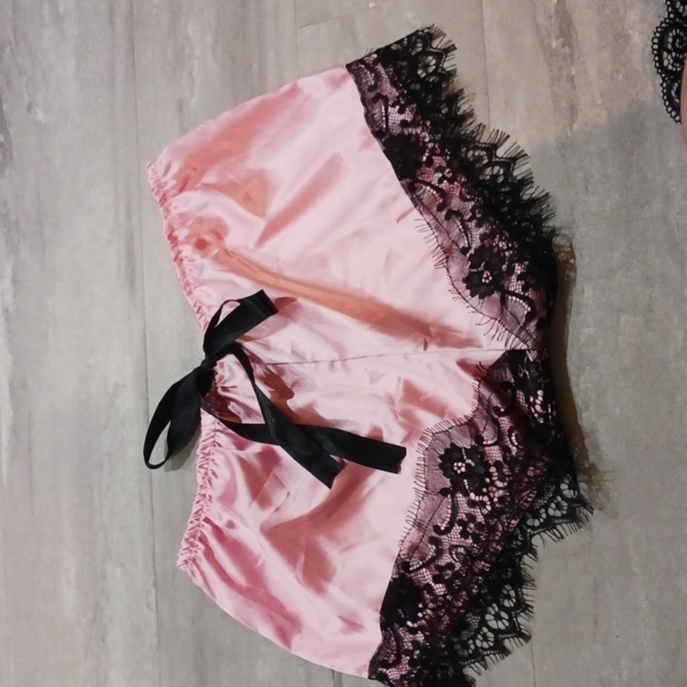 WOMEN'S Satin Lace Very Sexy Sleep Set. SIZE L. - Picture 6 of 8